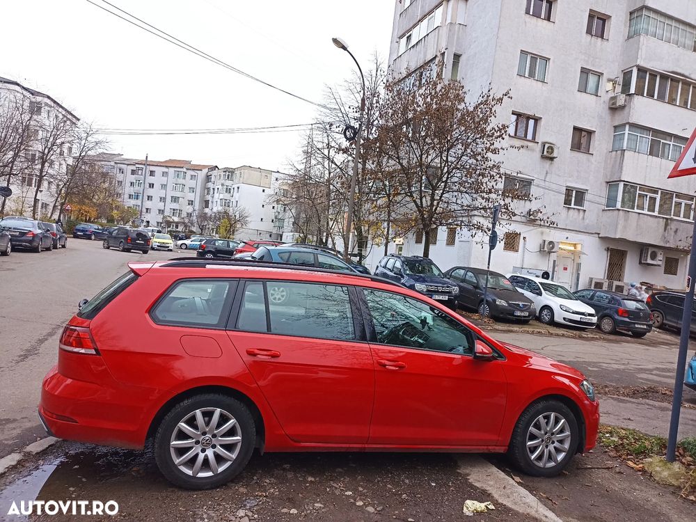 Volkswagen Golf 1.6 TDI SCR Comfortline - 16