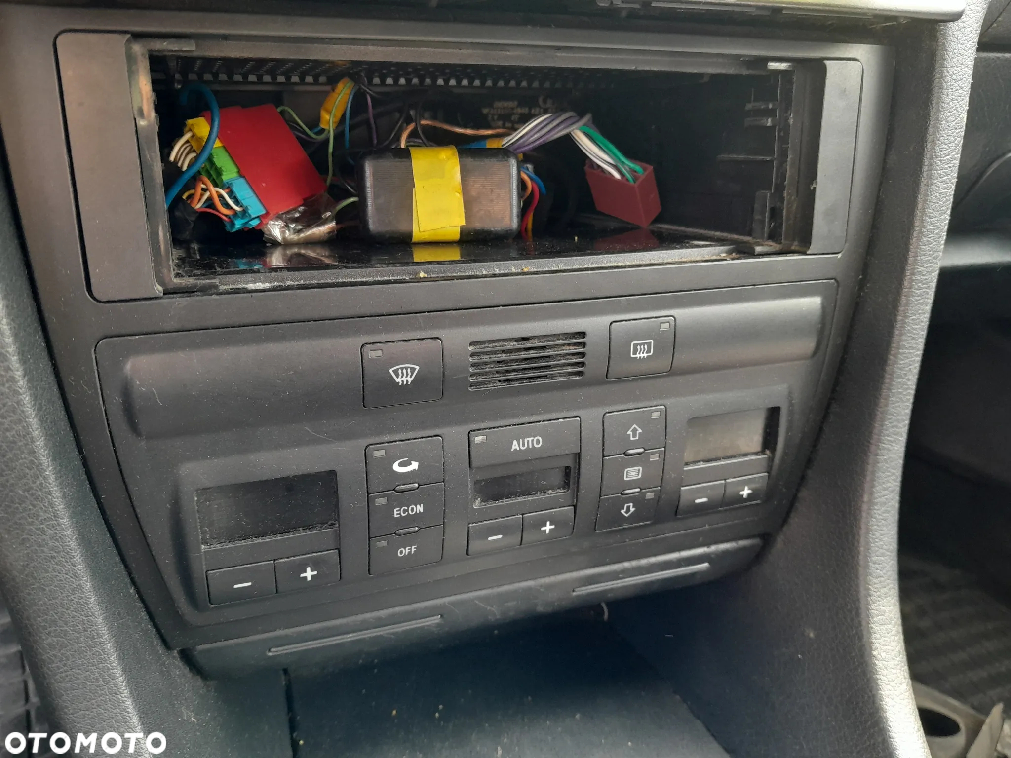 Panel klimatyzacji AUDI A6 C5 - 2