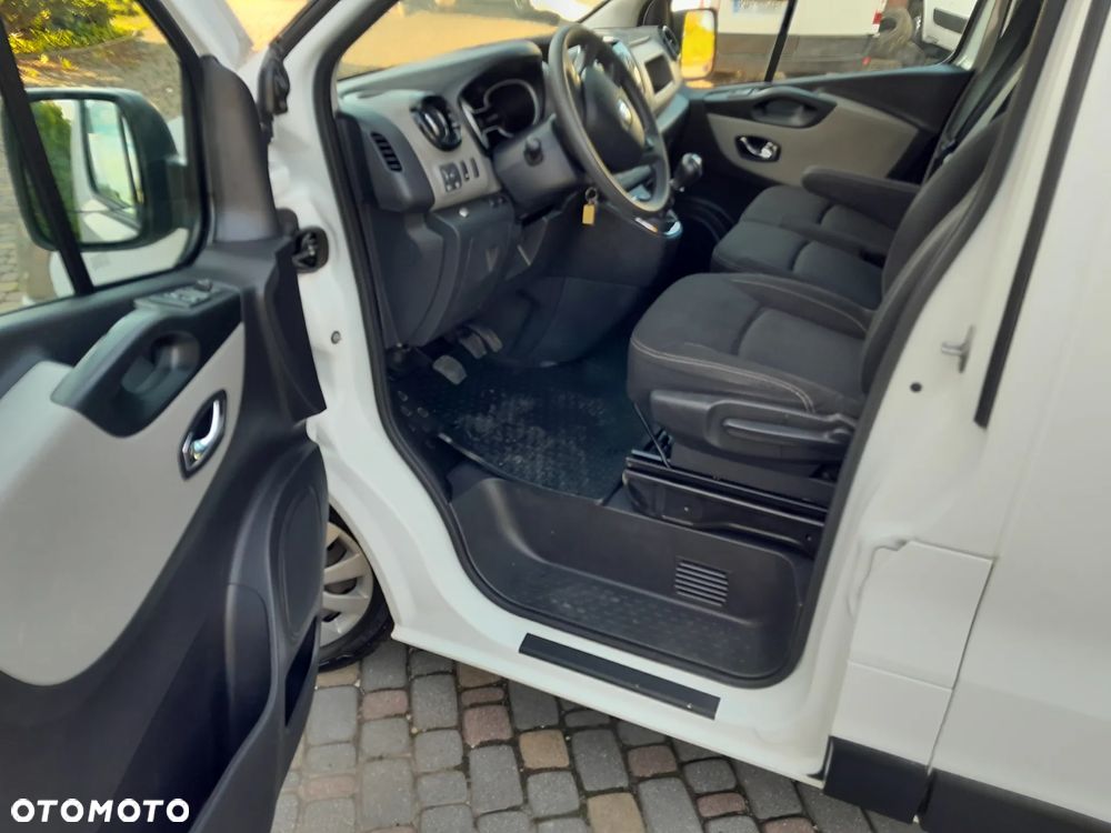 Renault TRAFIC - 12