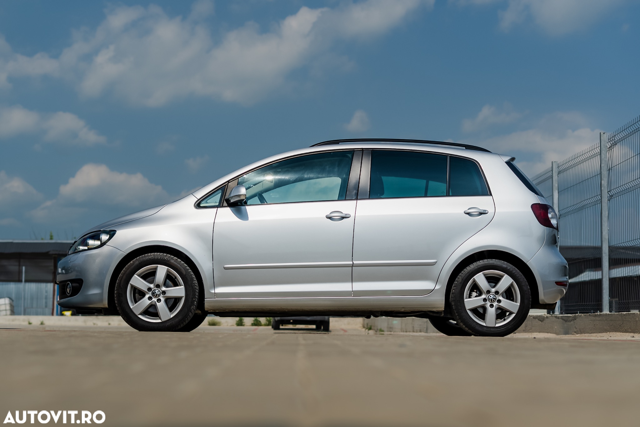 Volkswagen Golf Plus 1.6 TDI DPF Life - 10