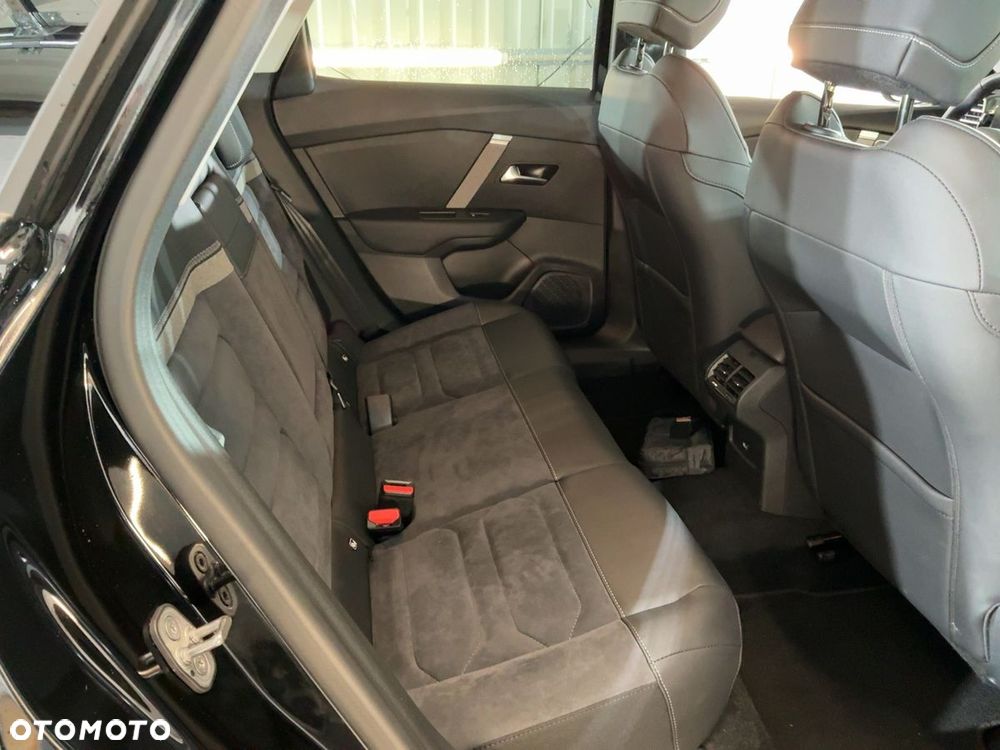 Citroën C4 1.2 PureTech Max S&S EAT8 - 7