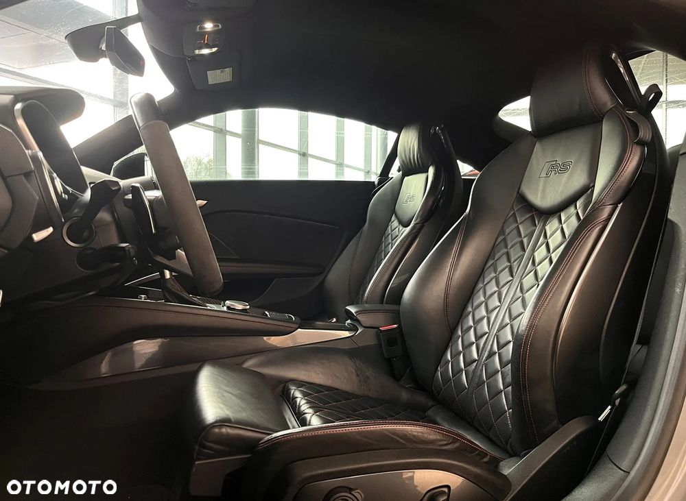 Audi TT RS Coupé - 24