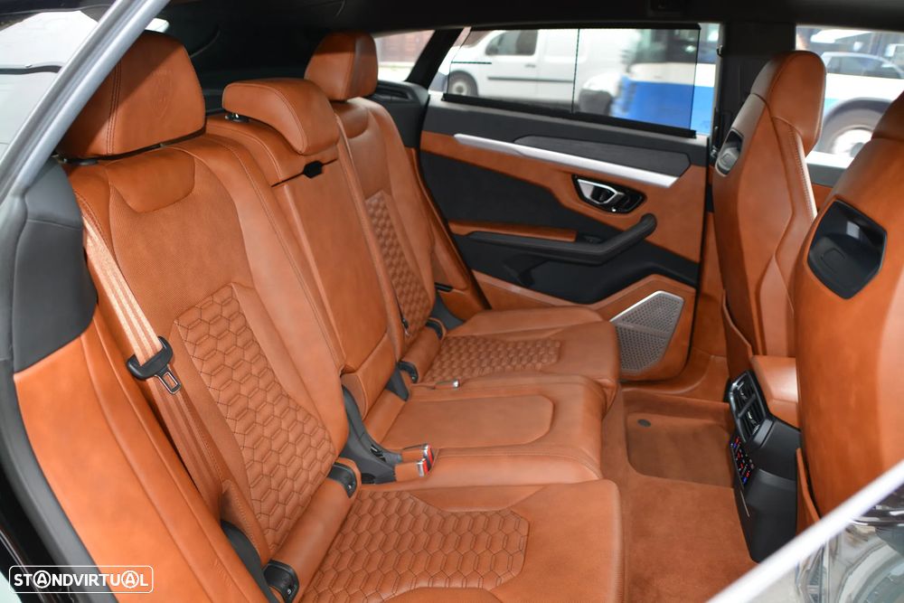Lamborghini Urus 4.0 V8 - 43