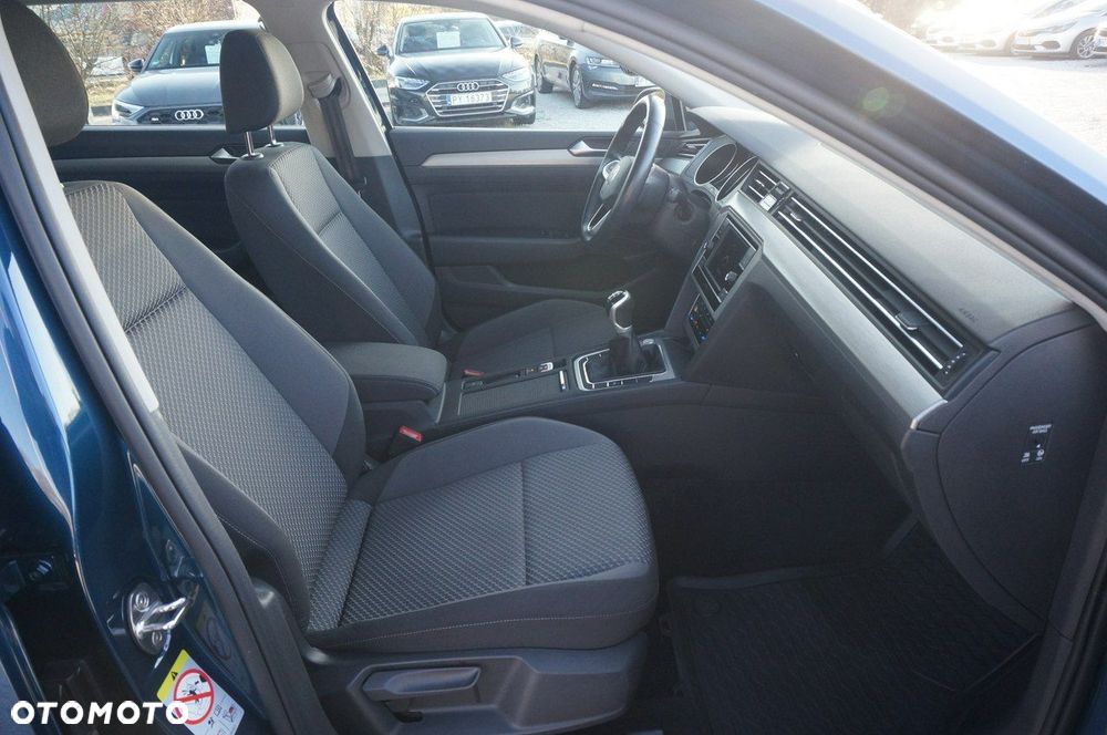 Volkswagen Passat Variant 2.0 TDI EVO Essence - 28
