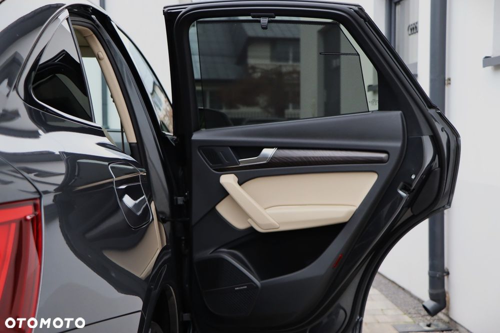 Audi Q5 Sportback - 25