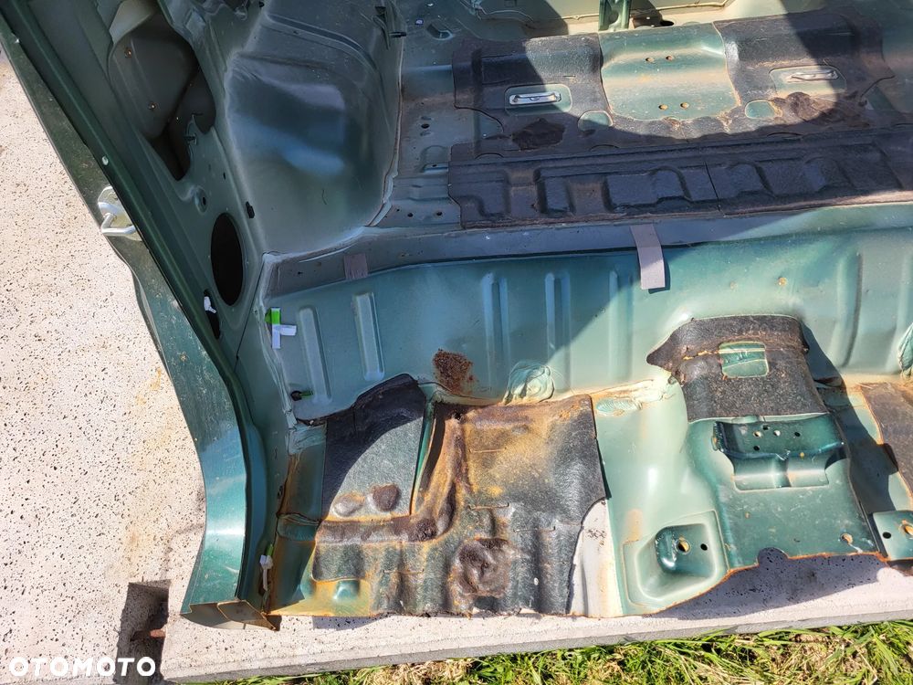 Suzuki Jimny Podłoga Bagażnika Błotnik Pas Tylny - 19