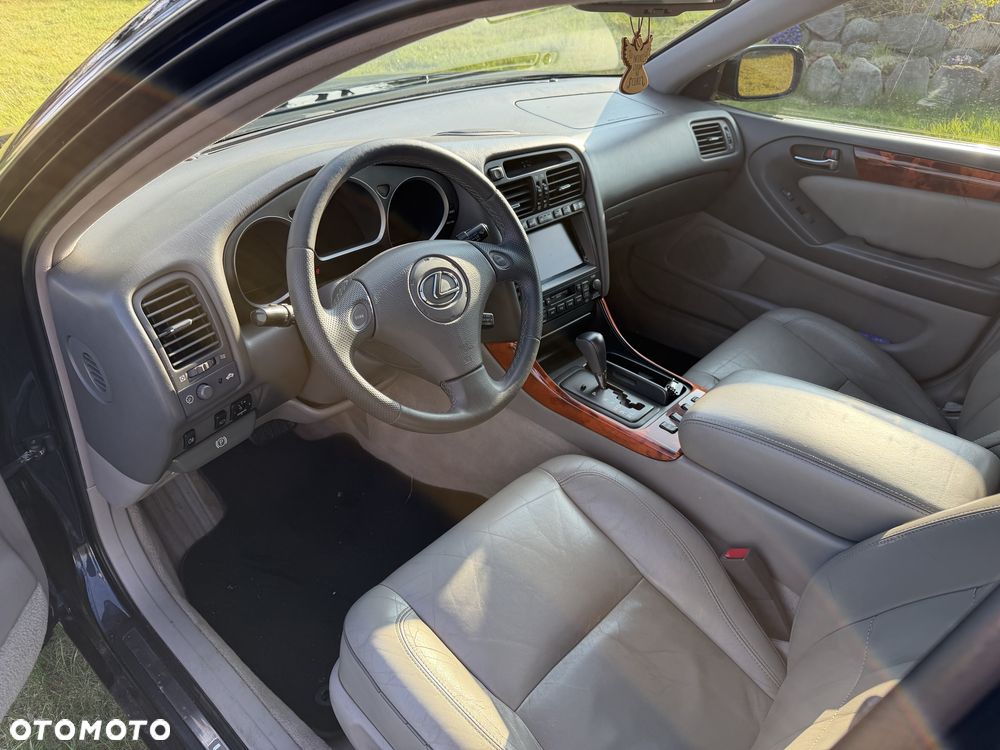 Lexus GS - 6