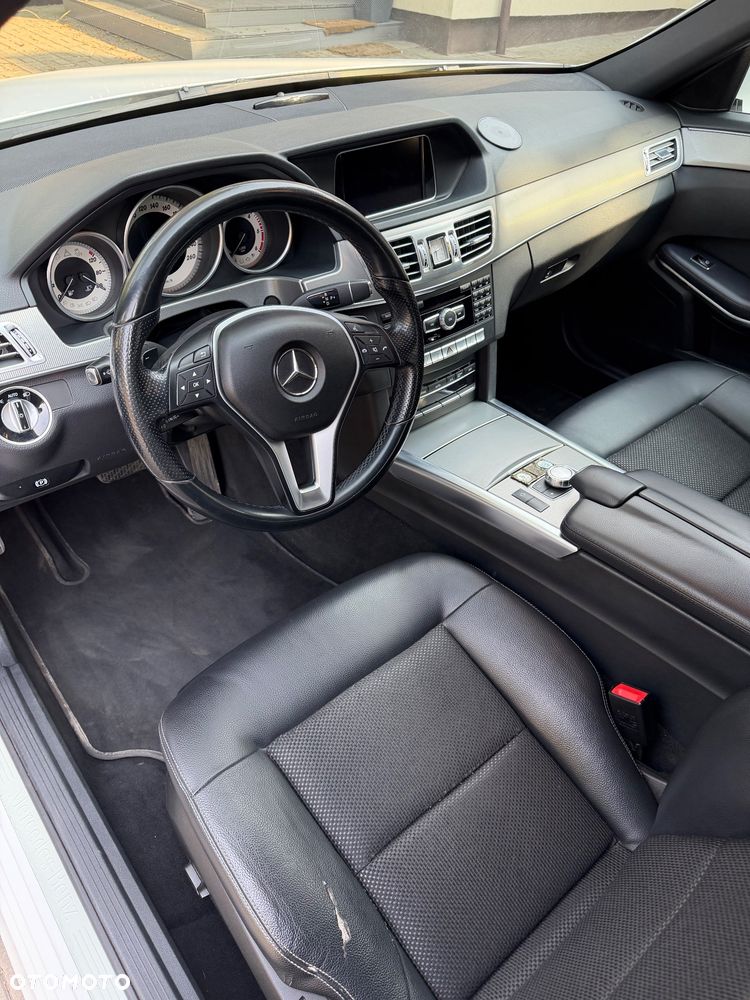 Mercedes-Benz Klasa E 350 BlueTEC 4-Matic Classic - 13