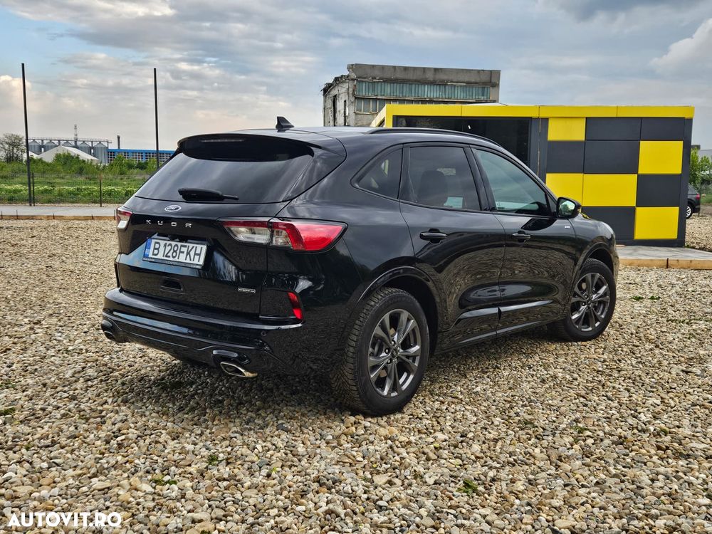 Ford Kuga 2.5 Duratec FHEV 4x4 ST-LINE X - 31