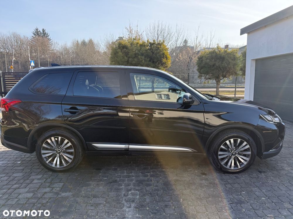 Mitsubishi Outlander - 5