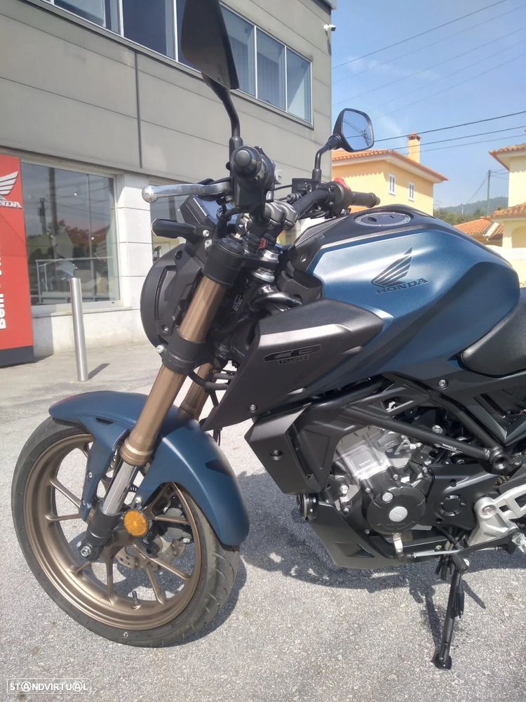 Honda CB CB 125 R - 2
