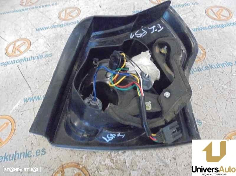 FAROLIM TRASEIRO ESQUERDO TOYOTA COROLLA 2004 -TCL01TB - 2