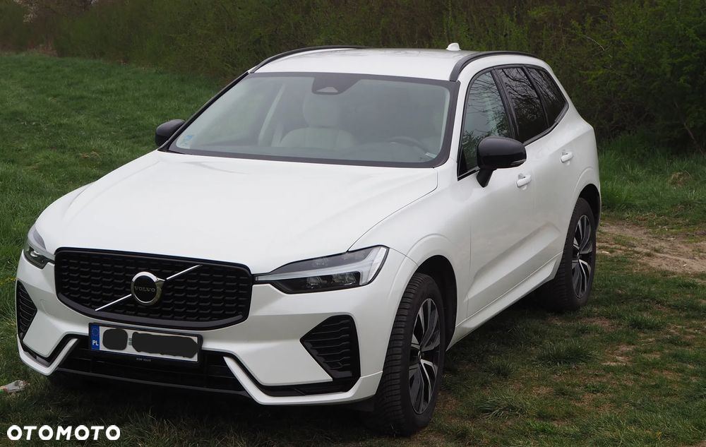 Volvo XC 60 B5 B AWD Plus Dark - 1