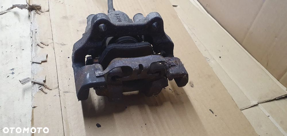 Zacisk hamulcowy lewy tył tylny lewy BMW 3 F30 F31 - 7