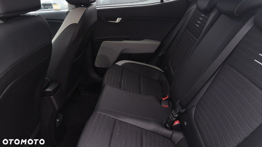 Kia Stonic - 13