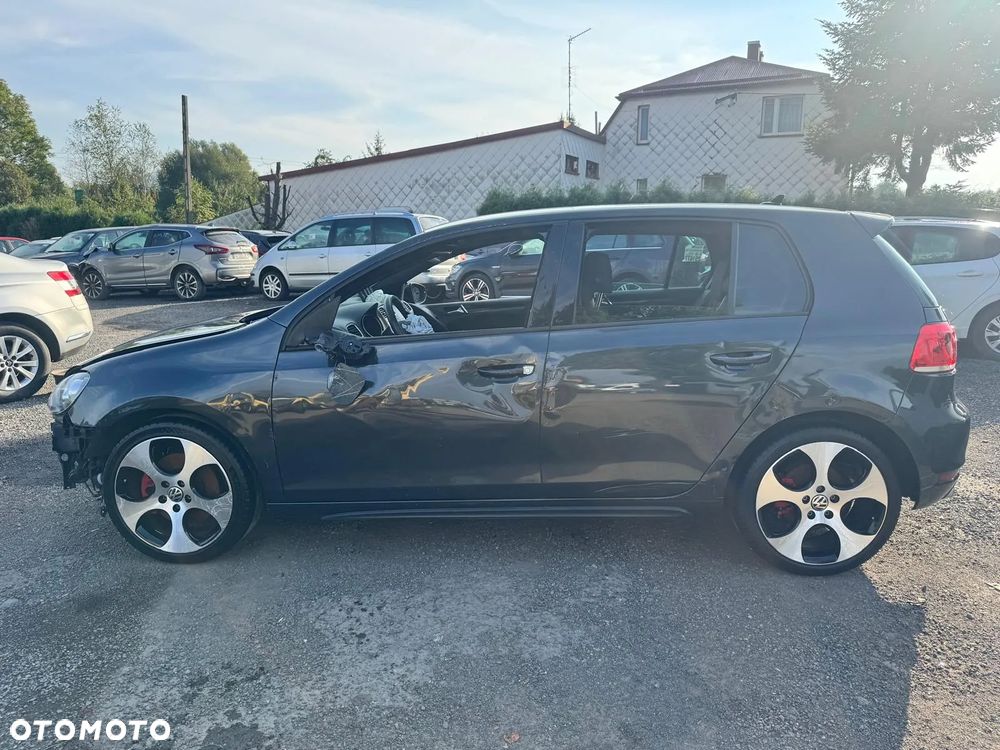Volkswagen Golf VI 2.0 TSI GTI - 29