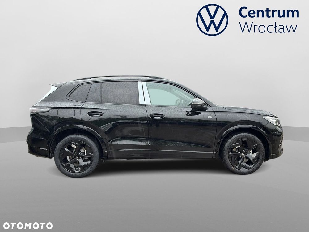 Volkswagen Tiguan - 4