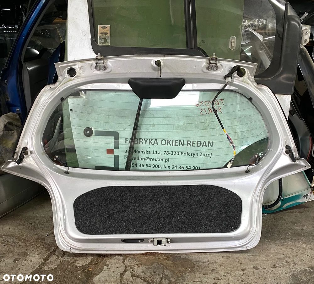Toyota Yaris 1 klapa tył - 2
