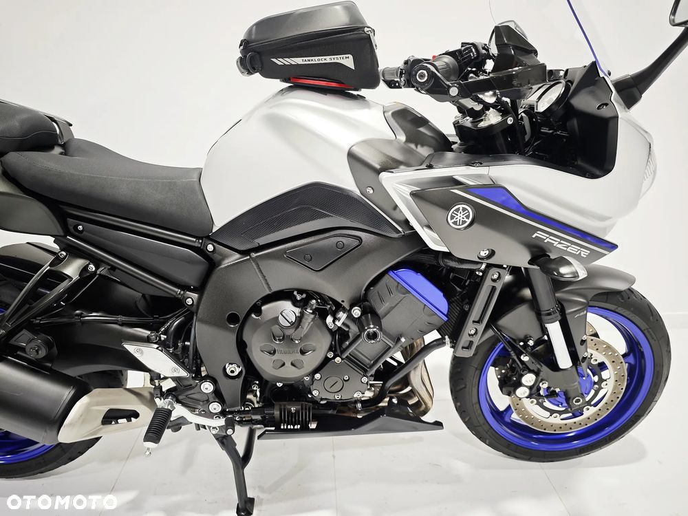 Yamaha FZ - 15