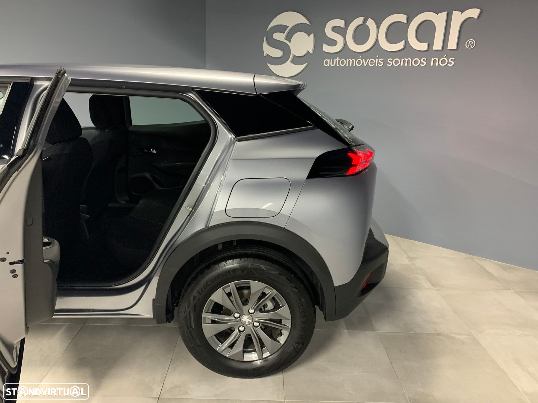 Peugeot 2008 1.2 PureTech Active Pack - 12
