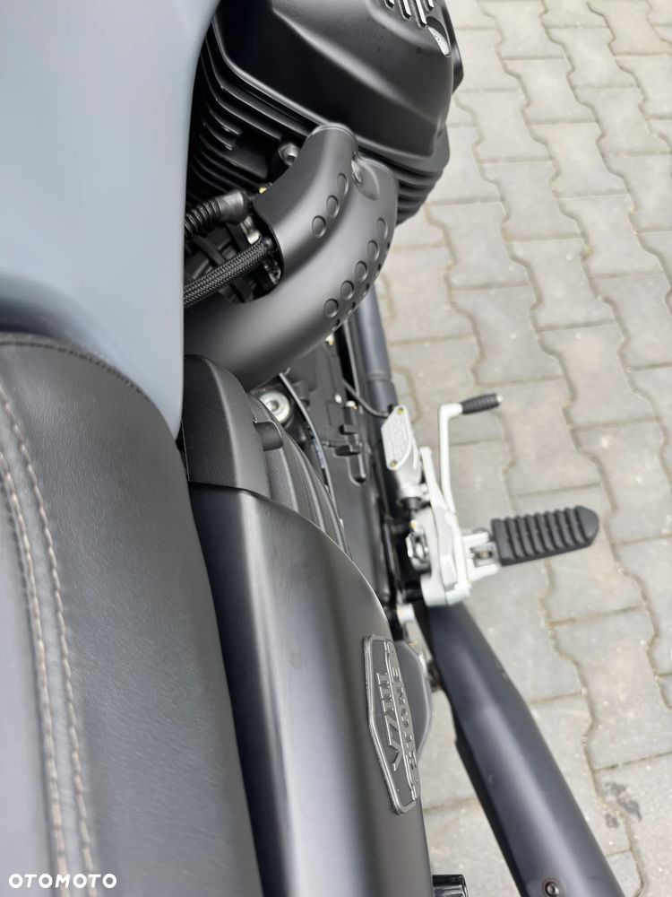 Moto Guzzi V7 - 21