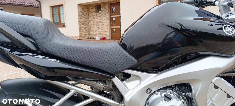 Yamaha FZ6 - 23