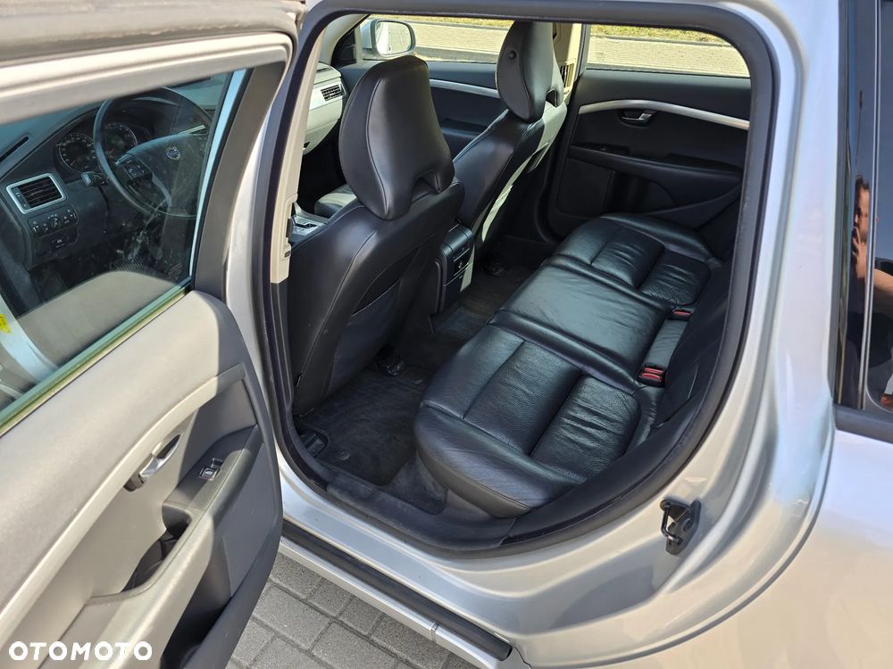 Volvo V70 - 10