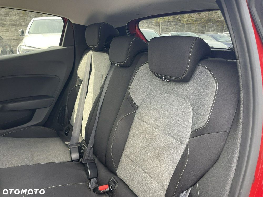 Renault Clio 1.6 E-TECH Techno - 11