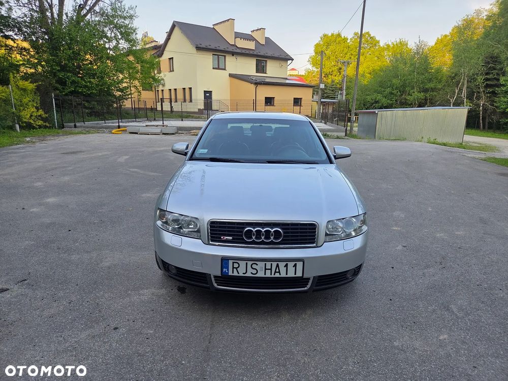 Audi A4 Limousine 2.4 - 2