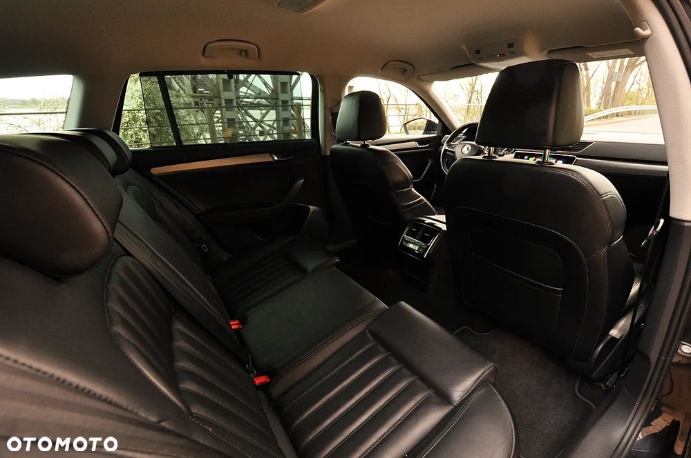 Skoda Superb 1.6 TDI DSG Style - 17