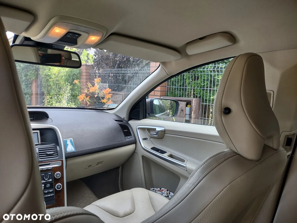 Volvo XC 60 D5 AWD Summum - 10
