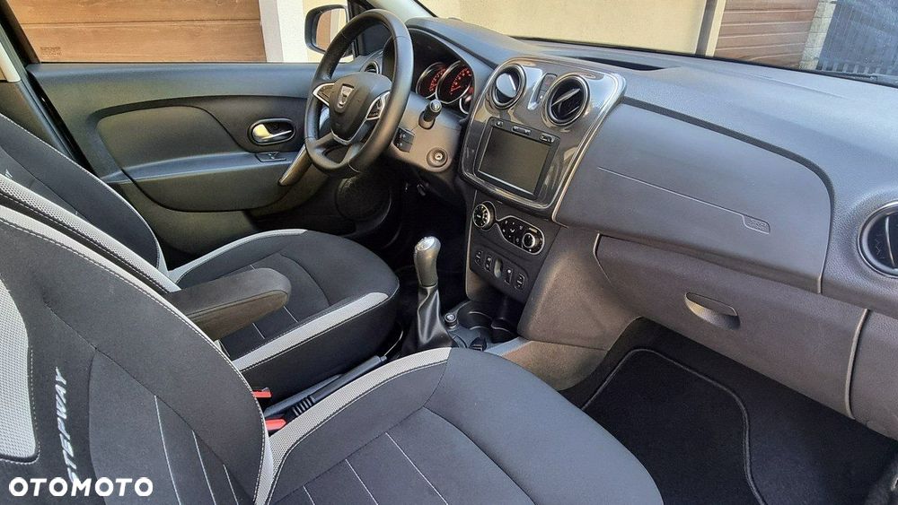 Dacia Sandero Stepway - 12