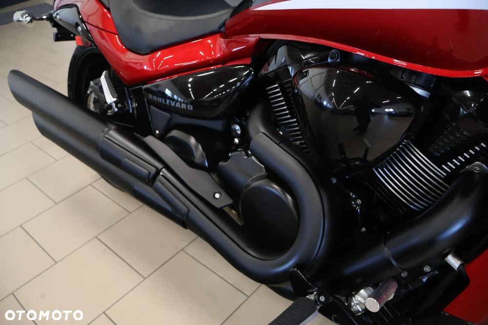 Suzuki Intruder - 15