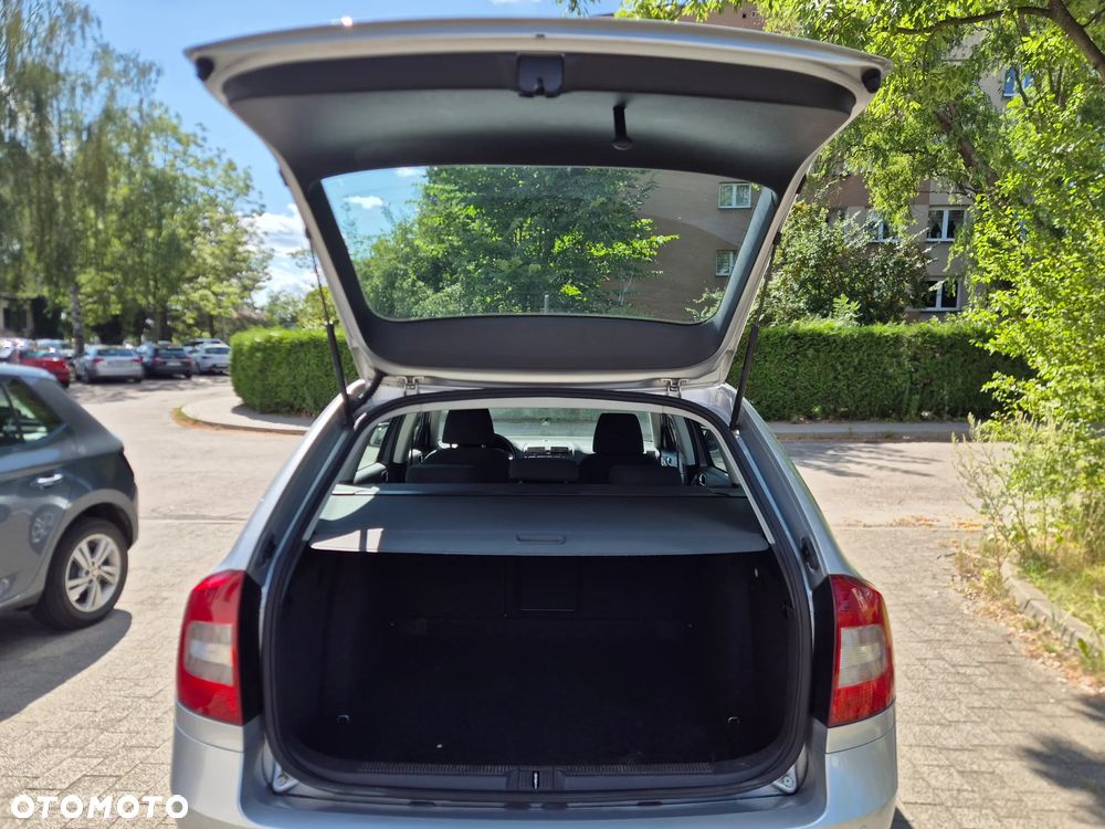 Skoda Octavia 1.6 TDI Ambiente - 17