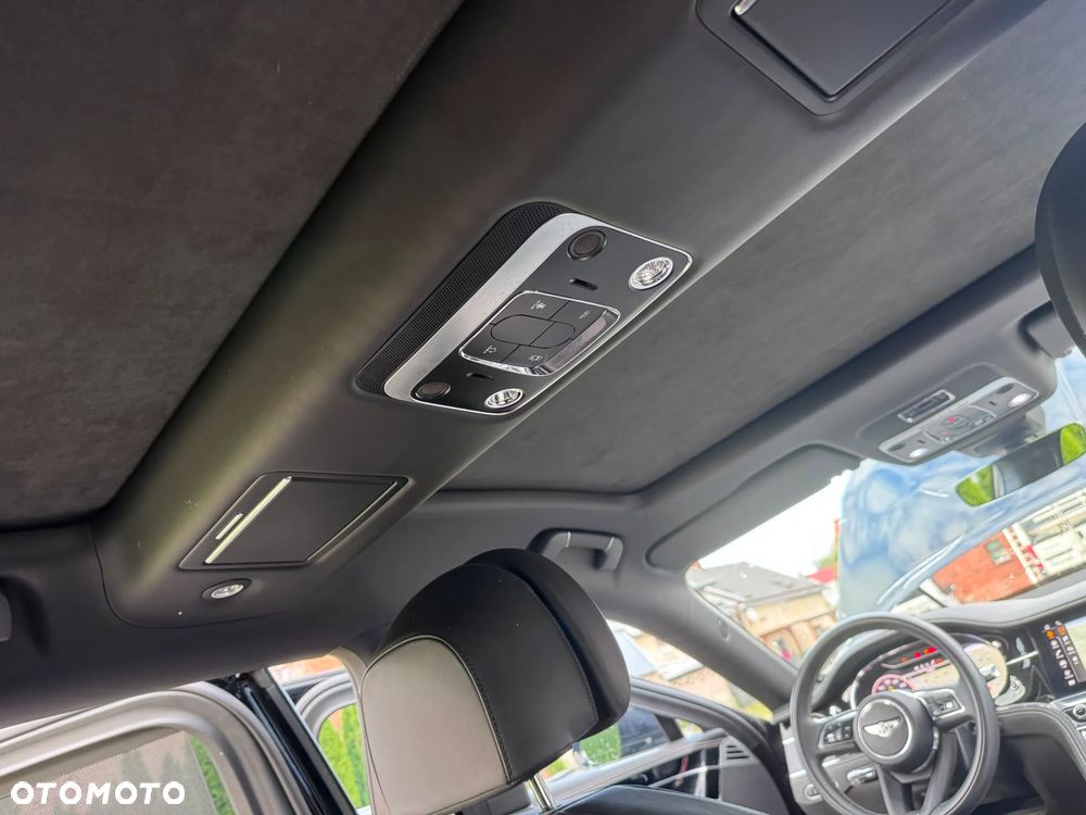 Bentley Flying Spur V8 S - 19