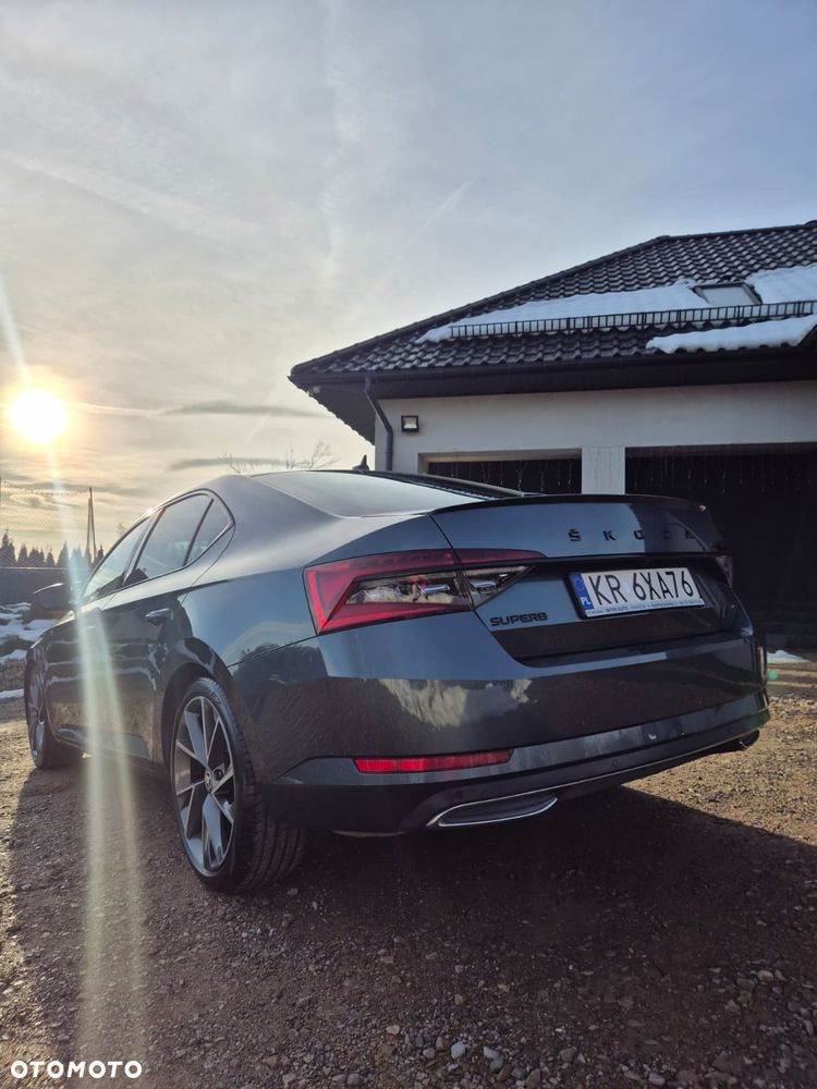 Skoda Superb 2.0 TSI Sportline DSG - 16