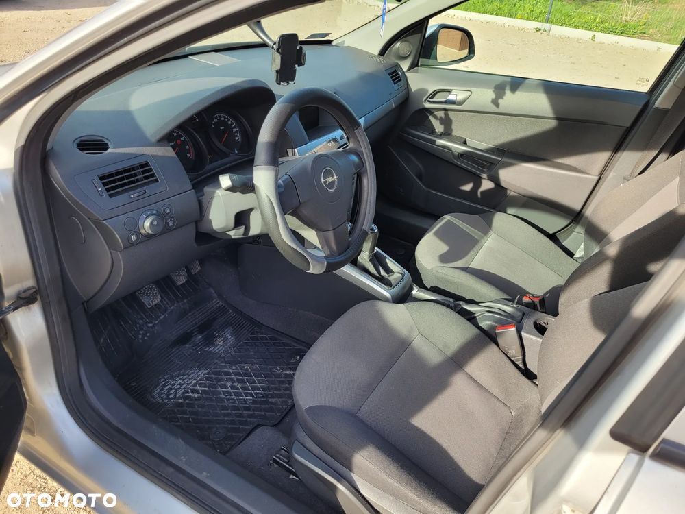 Opel Astra - 10
