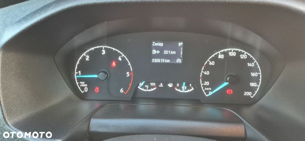 Ford Transit Custom - 34