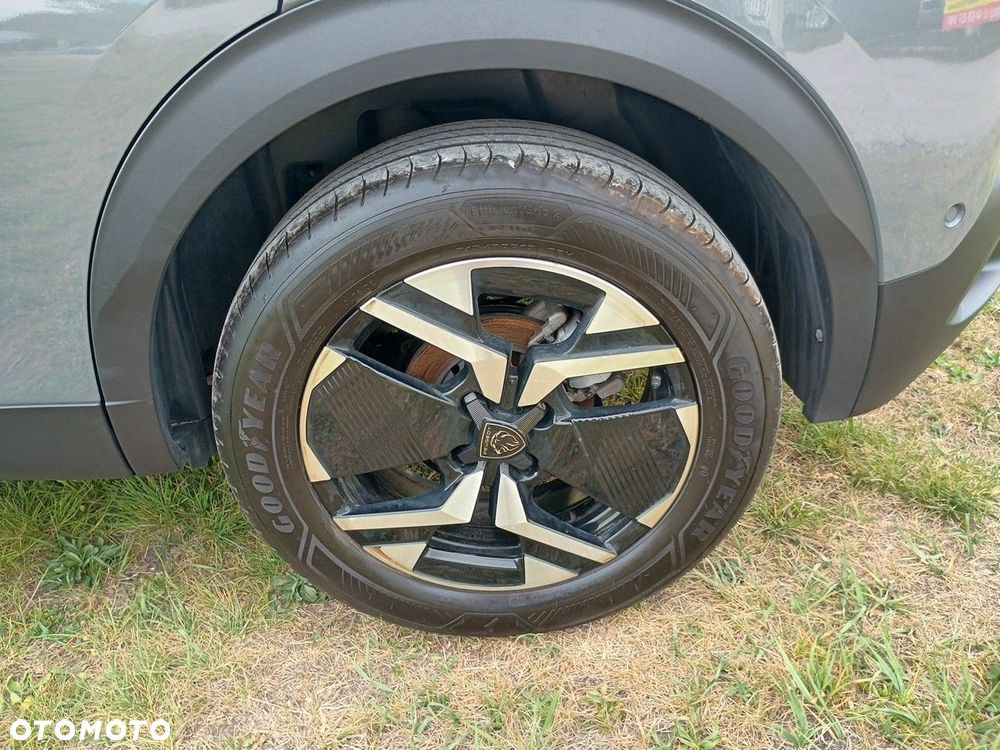 Peugeot 2008 1.2 PureTech Allure S&S EAT8 - 12