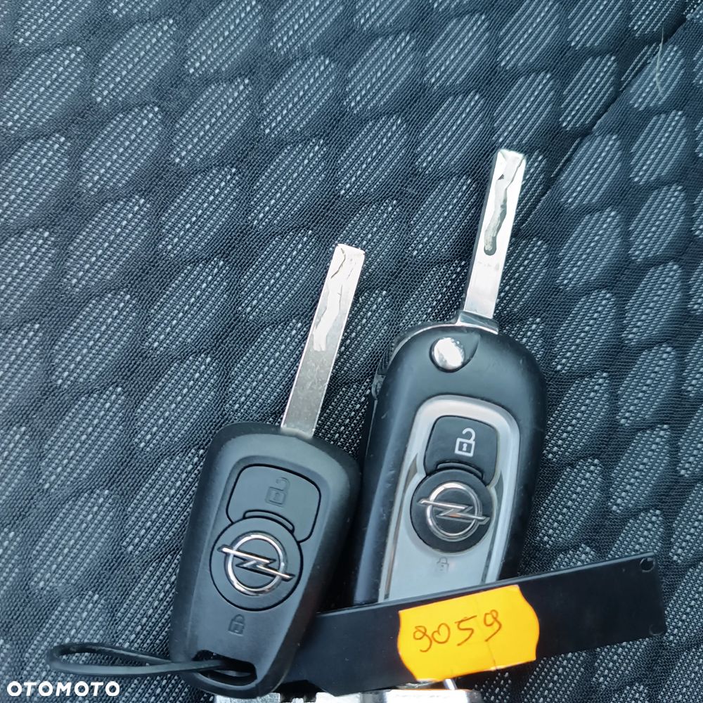 Opel Astra V 1.0 T Enjoy S&S - 11