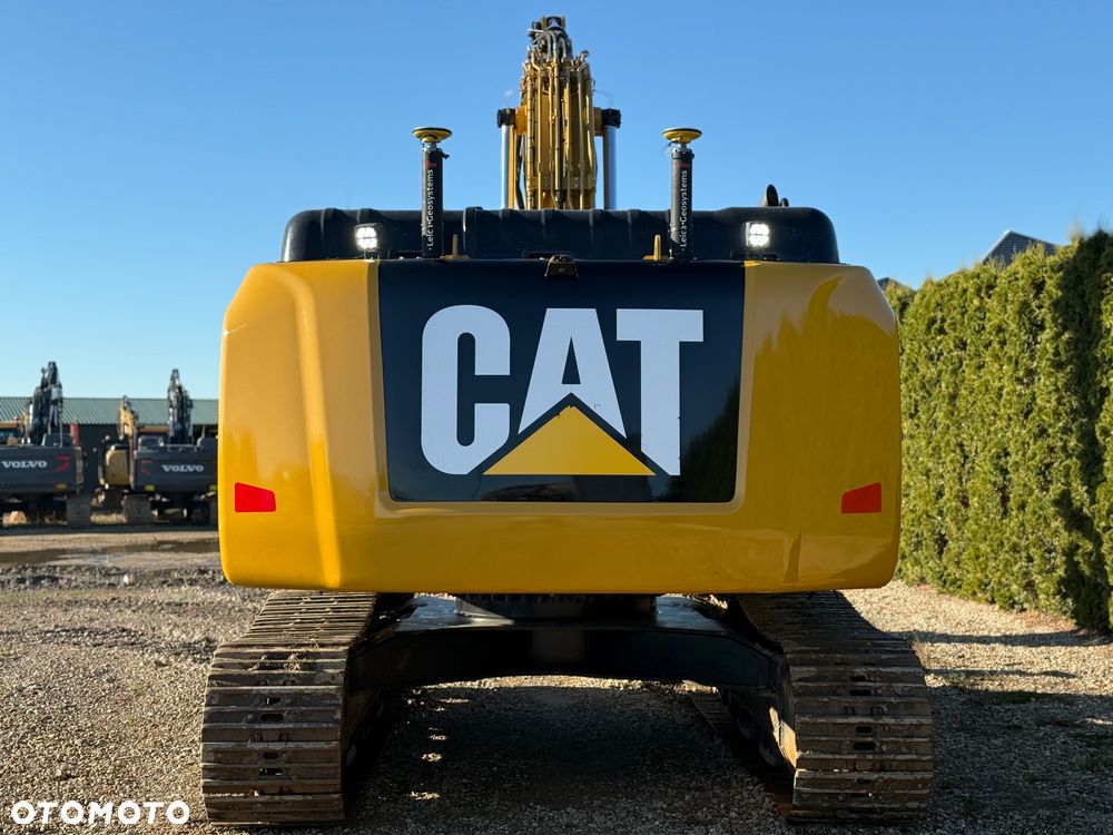 Caterpillar 330 FL - 13