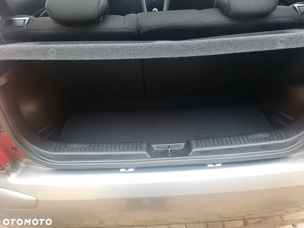 Kia Picanto 1.1 LX - 16