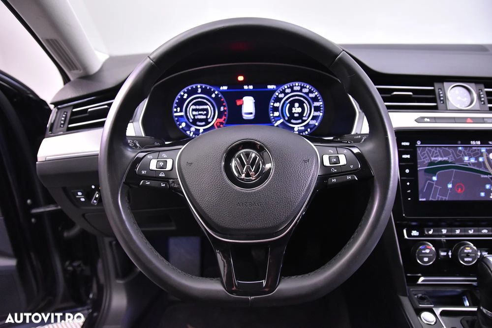 Volkswagen Passat Variant 2.0 TDI DSG Highline - 16