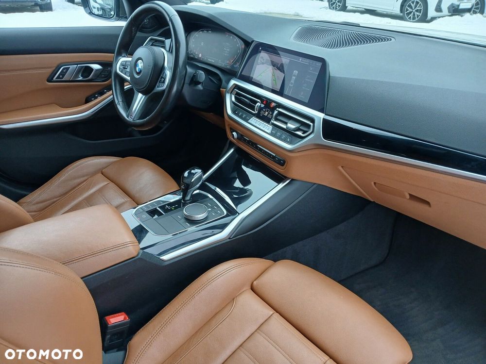 BMW Seria 3 M340i xDrive sport - 17