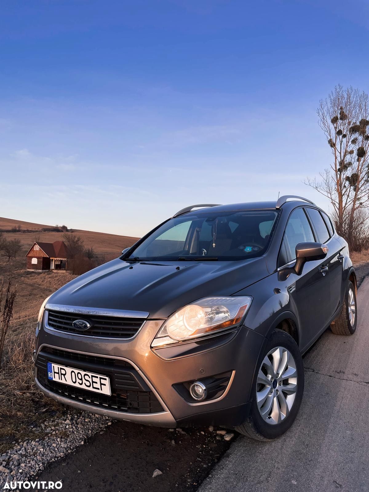 Ford Kuga 2.0 TDCi 2x4 Trend - 1