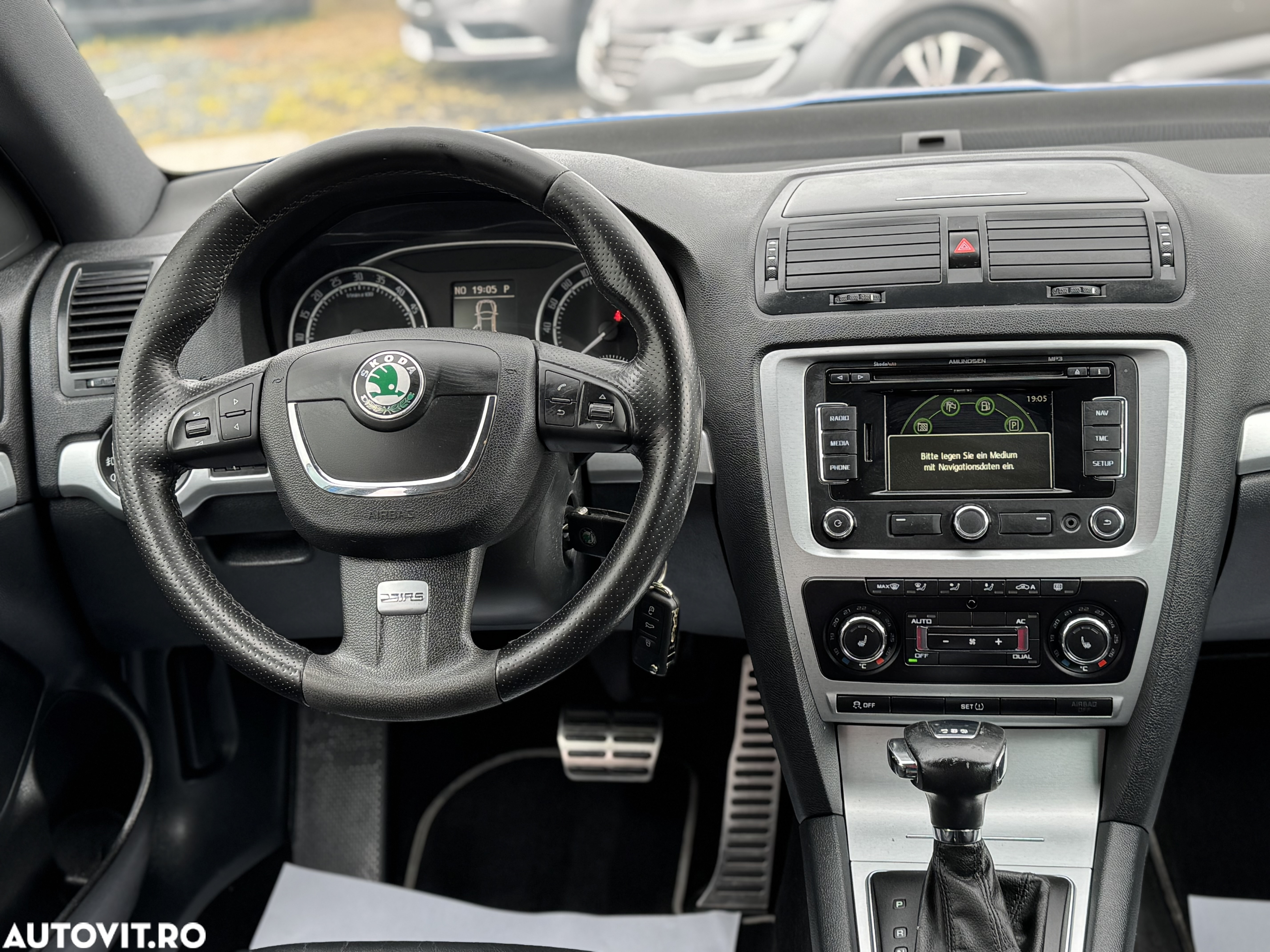 Skoda Octavia Combi 2.0 TDI DPF DSG RS - 8
