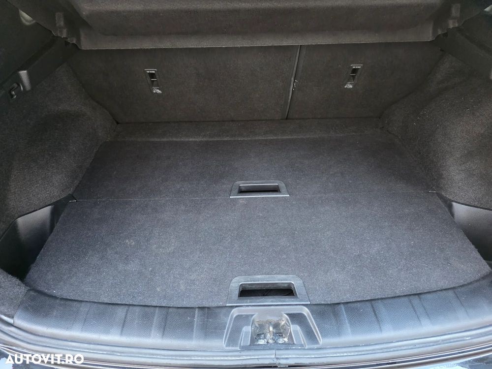 Nissan Qashqai 1.6 DCI Xtronic TEKNA+ - 25