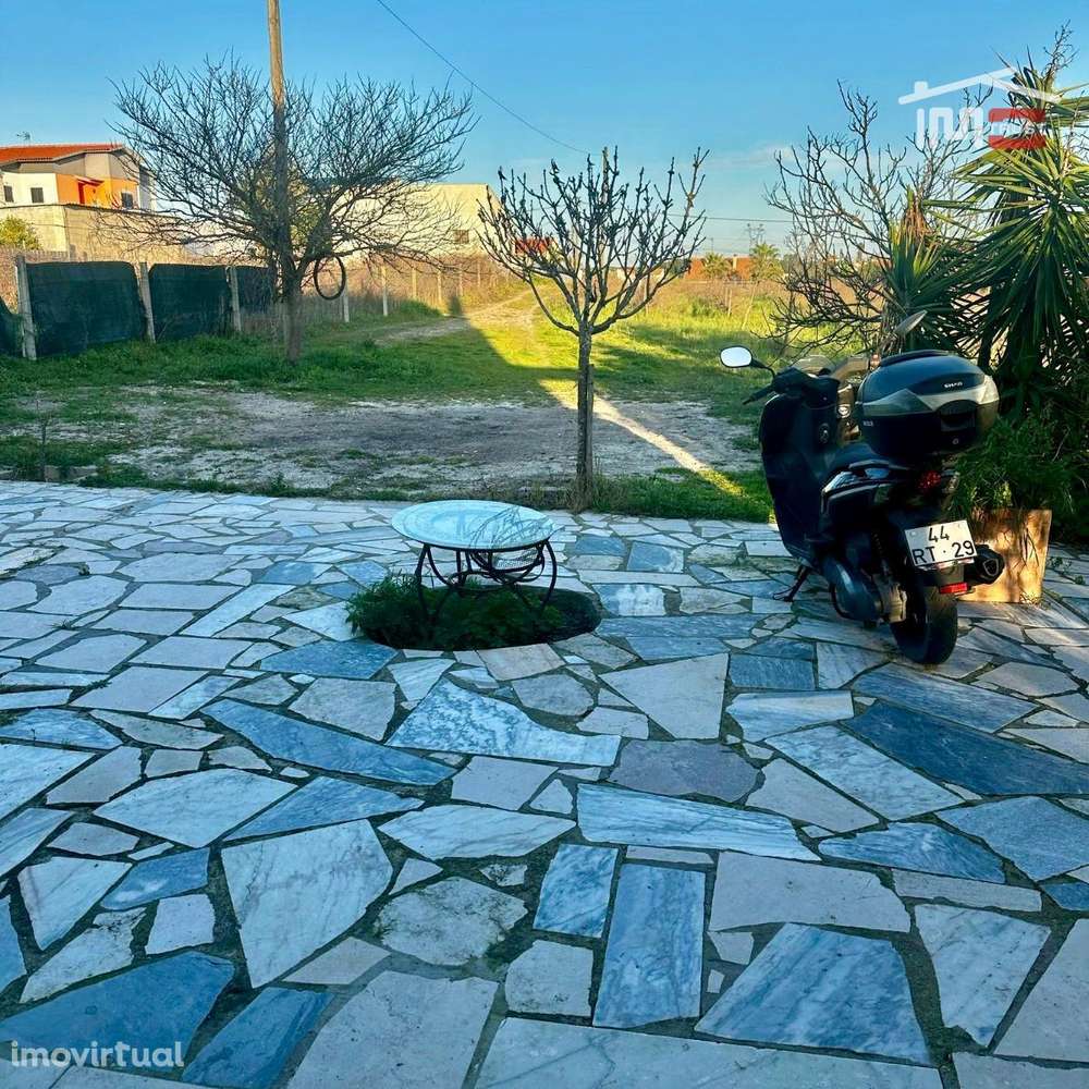 Moradia T3 Independente com Piscina e Terreno de 5.000 m²  Tranquil... - Grande imagem: 3/11