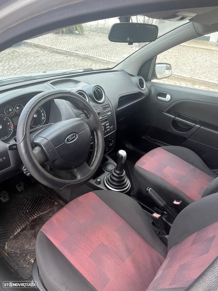 Ford Fiesta 1.25 Trend - 5