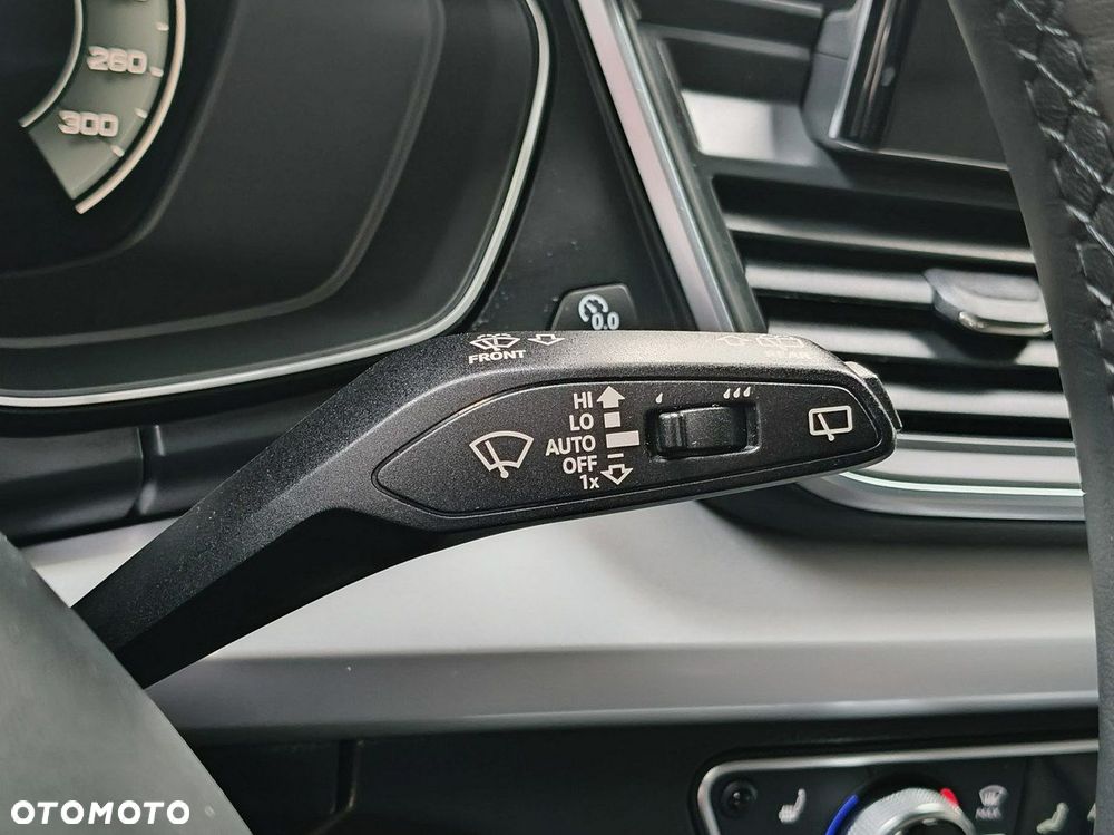 Audi Q5 40 TDI quattro S tronic sport - 38